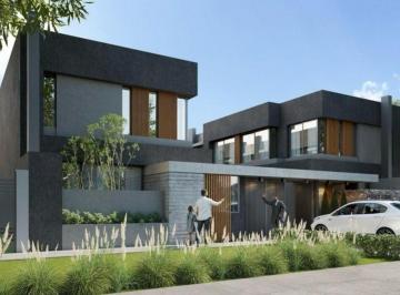Casa · 82m² · 3 Ambientes · 1 Cochera · Duplex en Venta