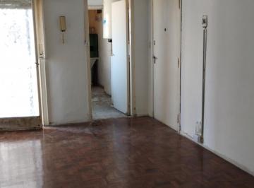Departamento · 42m² · 2 Ambientes · Once Departamento Amplio 2 Amb a Reciclar