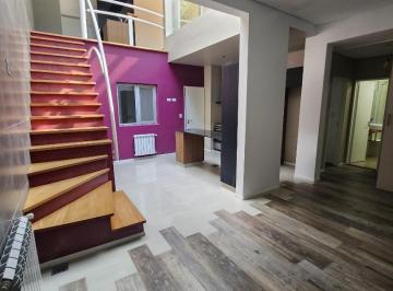 Casa · 155m² · 4 Ambientes · 1 Cochera · Moderna Casa 4 Amb con Quincho y Gran Terraza en Florida