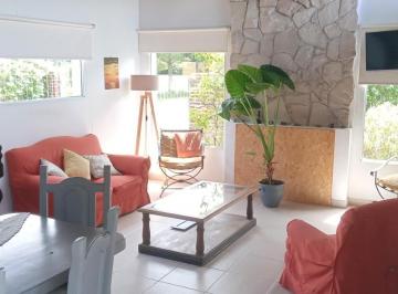 Casa · 82m² · 3 Ambientes · 2 Cocheras · Casa en Venta Tres Ambientes Playa Serena