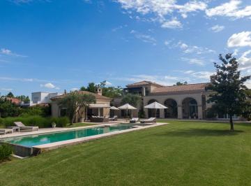 Casa · 471m² · 7 Ambientes · Venta Casa 4 Dorm. en Martindale Cc