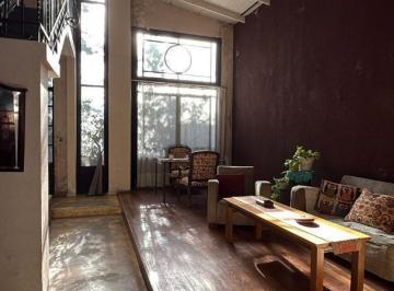 Casa · 374m² · 7 Ambientes · Casa Excelente Ubicacion Casco de San Fernando