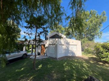 Casa · 80m² · 3 Ambientes · 2 Cocheras · Casa - Pueblo General Belgrano
