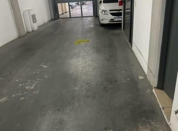 Garage · 8m² · Cochera en Monte Castro