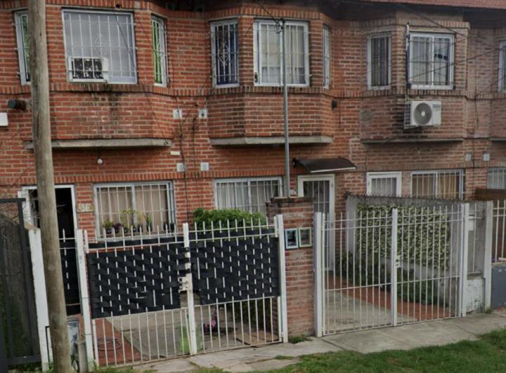 Casa · 60m² · 3 Ambientes · 1 Cochera
