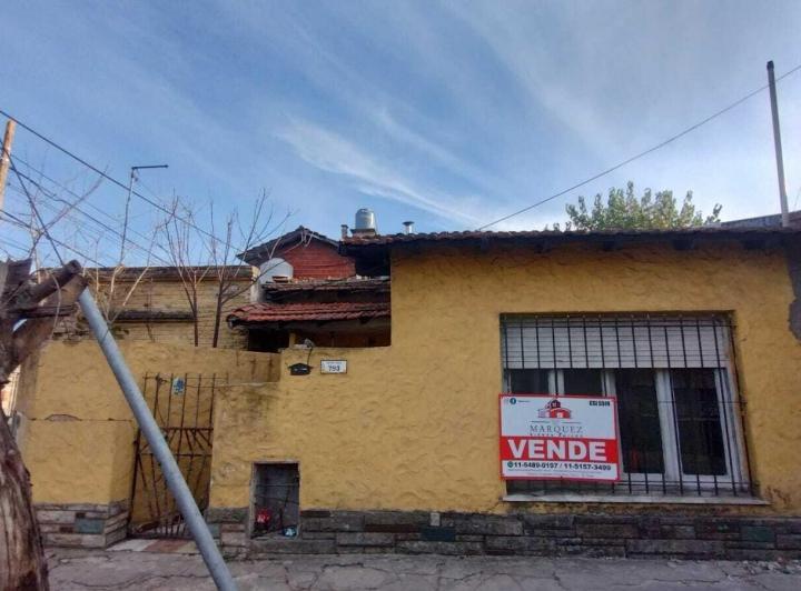 Departamento · 140m² · 8 Ambientes