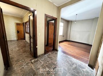 Departamento · 87m² · 3 Ambientes · Muy Buen Departamento en Semipiso 3 Ambientes Amplios - Exc. Ubicación
