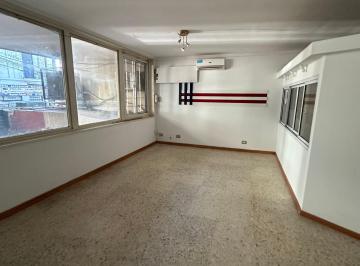 Local comercial de 2 ambientes, Flores · Venta Local - Oficina - Consultorio 50 m en Flores