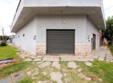 Local comercial · 162m² · 1 Ambiente · 1 Cochera · Venta Local Quilmes