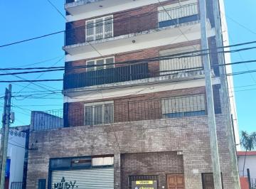 Local comercial de 3 ambientes, San Fernando · Local y Viviendas en Block