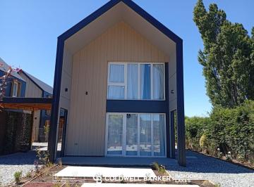 Casa · 70m² · 3 Ambientes · 1 Cochera · Venta Casa Duplex 3 Amb 80 m² a 200 m del Lago - Bariloche - Apta Credito