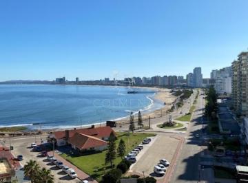 Foto1 · Apartamento con Excelente Vista a Playa Mansa y Brava - Consulte!