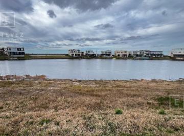 Terreno · 903m² · Lote a La Laguna en Venta, Barrio Cerrado Costas, Puertos