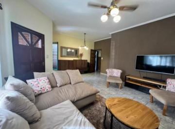 Casa de 3 ambientes, Hurlingham · o'Higgins 1300, Hurlingham / Chalet 3 Amb/ Garaje/ Jardin/ 200 m² / U$s 200.000
