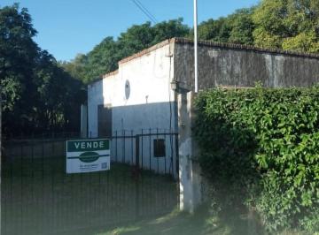 Casa de 4 ambientes, Carmen de Areco · Super Oportunidad! Propiedad a Restaurar con Amplio Lote y Zona Tranquila