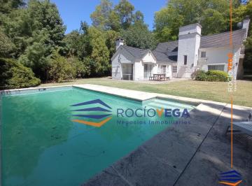 Casa · 300m² · 5 Ambientes · Casa en Venta en Country San Diego Moreno