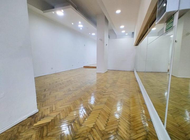 Local comercial · 113m²