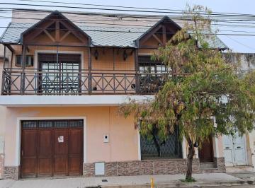 Casa · 155m² · 5 Ambientes · Casa en Concordia