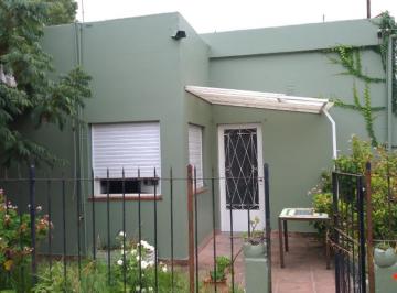 PH · 80m² · 3 Ambientes · Casa Tipo PH de 3 Ambientes - Castelar Norte