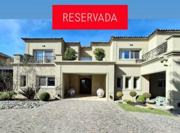 Casa · 600m² · 7 Ambientes · 2 Cocheras · Casa en Venta en Buenos Aires Golf Club
