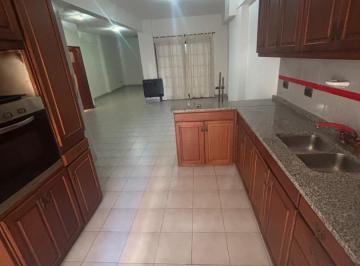 Departamento · 101m² · 3 Ambientes · Oportunidad Departamento por Escalera 2 Dorm. Centro!
