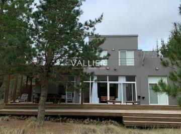 Casa · 200m² · 4 Ambientes · 1 Cochera · Casa en Alq. Temporario en Costa Esmeralda, Costa Atlántica, Buenos Aires