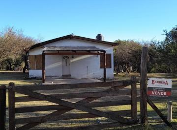 Casa · 105m² · 3 Ambientes · 2 Cocheras · Cortaderas, Casa 105 m² Cub. + 26 m² Semi Sobre Lote 2491 m²