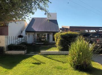 Foto · Casa de 3 Dorm. y Quincho en Excelente Ubicación en Playa Unión