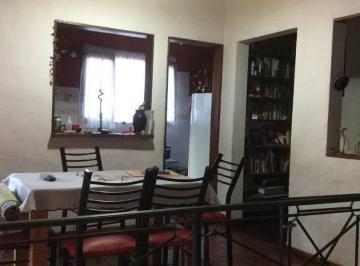 PH · 103m² · 4 Ambientes · PH 4 Amb.153 m² 1° Piso Excel. Ubic. Lanús O. Apto Crédito!