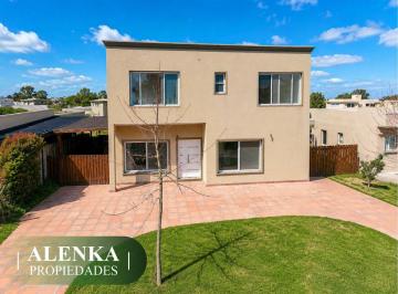 Casa de 4 ambientes, Pilar · Casa en Venta en Barrio San Ramiro - Pilar del Este | Alenka Propiedades