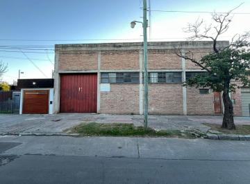 Local comercial · 319m² · 10 Ambientes · En Venta Locales y Cocheras en Block Gran Rentabilidad
