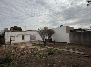 Casa · 80m² · 4 Ambientes · Casa en Venta - Ideal Oportunidad a 50 Min de Rosario!