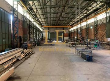 Bodega-Galpón · 700m² · 10 Cocheras · Galpones en Alquiler