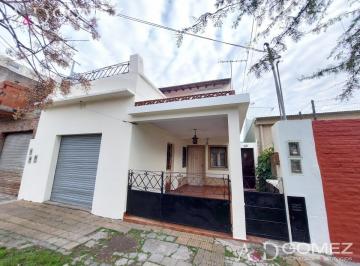 PH · 50m² · 3 Ambientes · PH Planta Alta 3 Ambientes con Patio - Sin Expensas