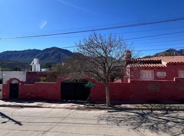 Casa de 9 ambientes, Capilla del Monte · Casa Mitre 264
