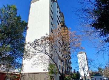 Departamento de 4 ambientes, Avellaneda · Departamento 4 Ambientes –55 M&sup2;– Planta Baja Al Frente - Apto Crédito