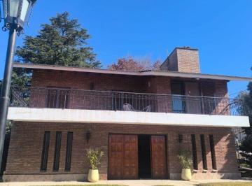 Casa de 4 ambientes, San Antonio de Arredondo · Hermosa Casa en San Antonio de Arredondo, a 200 m de La Ruta