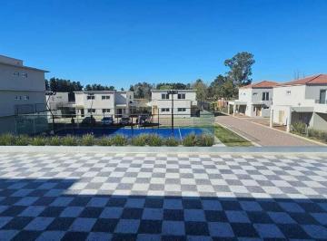 Casa · 120m² · 4 Ambientes · 1 Cochera · Casa Dúplex en Venta en Chic Village, La Lonja, Pilar