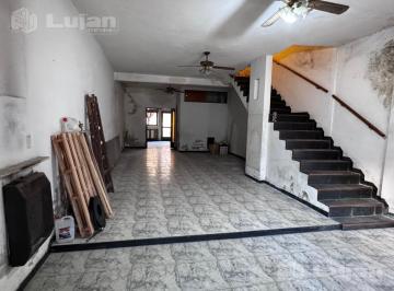 Casa · 312m² · 5 Ambientes · 2 Cocheras · Casa en Mataderos 5 Ambs con Galpón