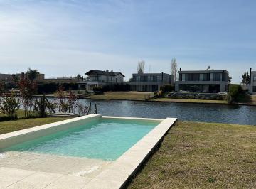Casa de 6 ambientes, Escobar · Venta Casa Al Agua con Pileta, Barrio San Matias, Belen de Escobar