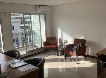 Oficina comercial , Uruguay · Oficina en Alquiler - Cordon Montevideo - Amoblada - con Cochera