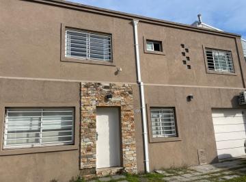 Casa de 4 ambientes, Lomas de Zamora · Hermosa Casa en Venta Lomas de Zamora