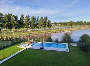 Casa de 4 ambientes, Ezeiza · Casa de Dos Plantas en Venta en San Felipe Canning