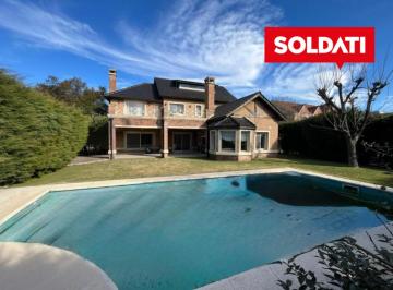Casa · 227m² · 5 Ambientes · 1 Cochera · Casa en Venta en La Caballeriza – Haras de Pilar - Apta Credito