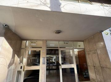 Departamento de 6 ambientes, Rosario · 2 Dorm. / con Cochera