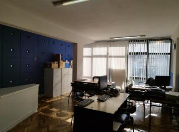 Oficina comercial · 50m² · 1 Ambiente · Venta - Oficina en Pleno Centro Sobre Peatonal