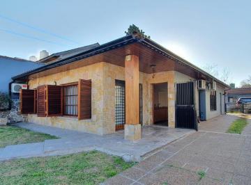 Casa · 170m² · 4 Ambientes · 4 Cocheras · Casa - Bernal Oeste Apto Credito