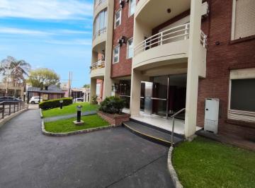 Departamento de 3 ambientes, Quilmes · Depto 3 Ambientes C/ Cochera en Torres de Fierro