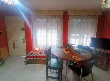 Casa · 200m² · 2 Ambientes · 5 Cocheras · Venta Casa Ituzaingo