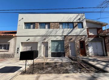 PH · 60m² · 2 Ambientes · PH en La Perla